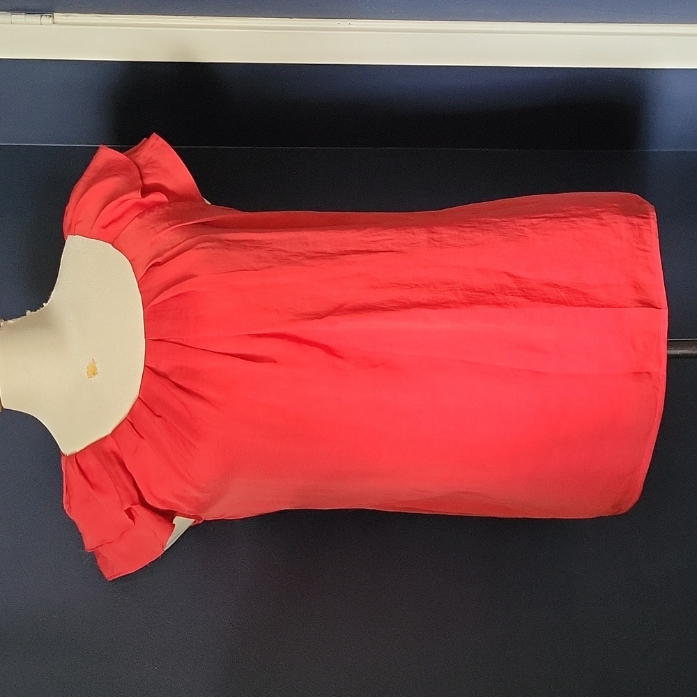 Red size small top violet and claire